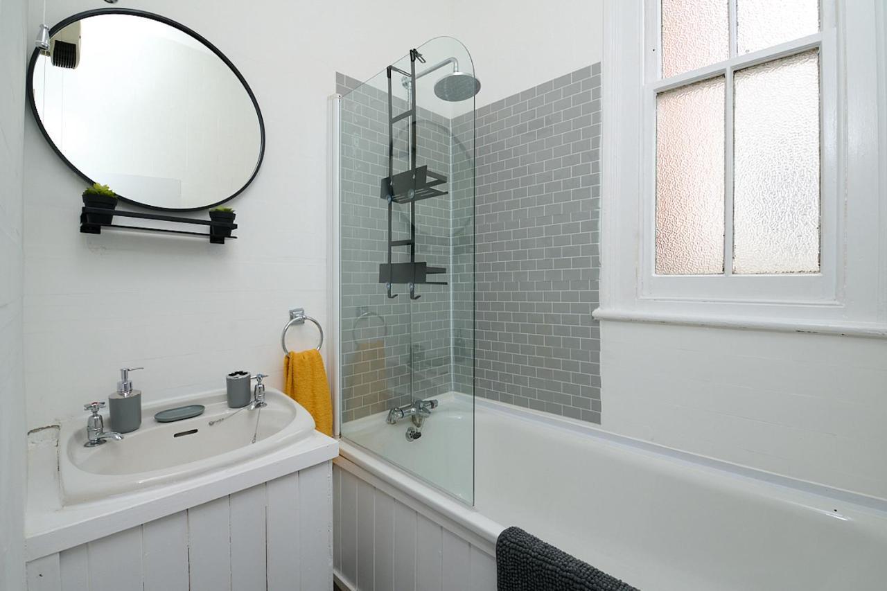 Spacious 3 Bedroom Apartment- Crouch End London Exteriör bild